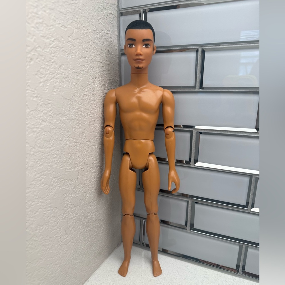 Vintage 2003 My Scene Barbie Doll Sutton Male Goatee - Picture 3 of 16